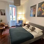 Torlonia بيت ضيافة 4*